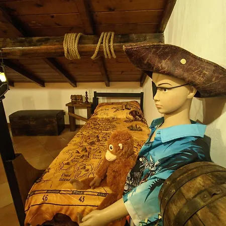 Pirates Διαμέρισμα